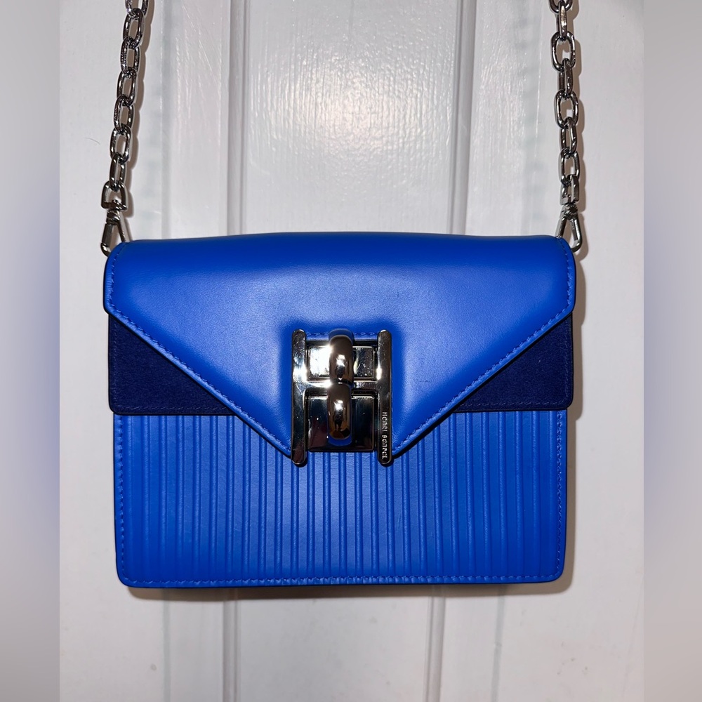 🌟 Henrí Bendel Plaza Colorblock Crossbody – Victoria Blue / Eclipse – New🌟
